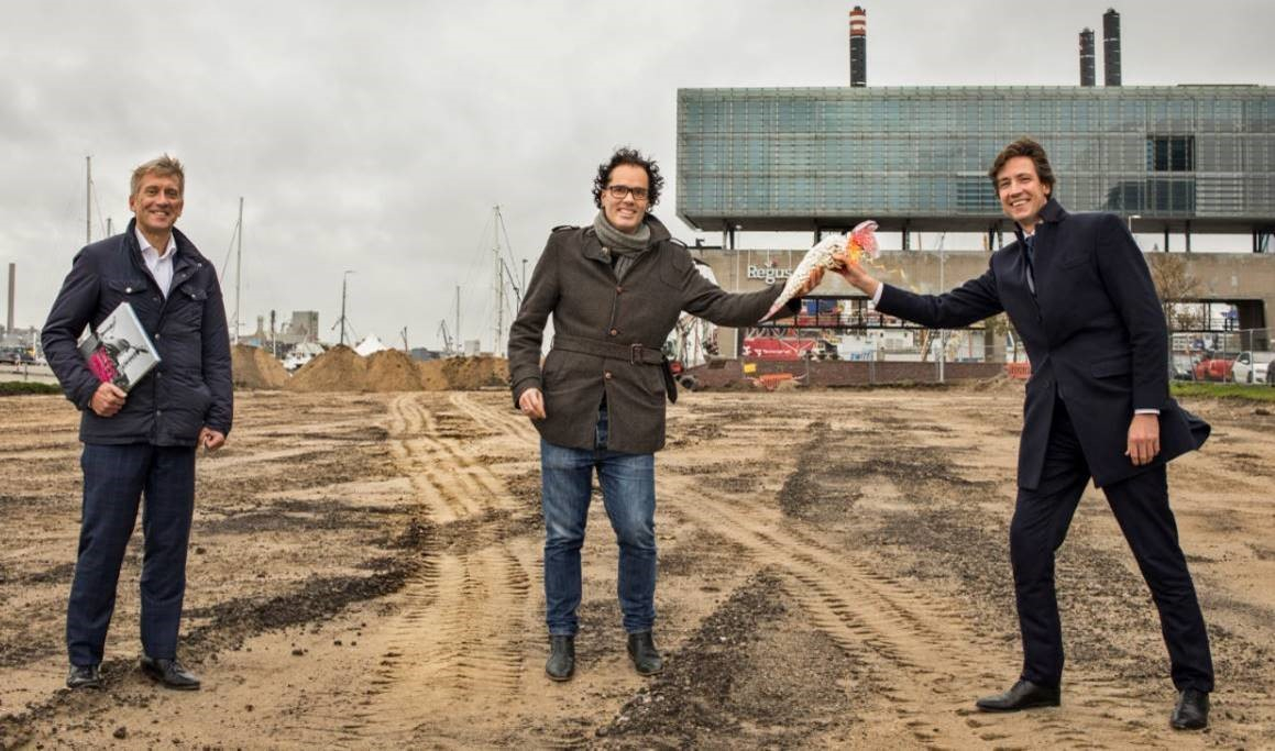 Foto vlnr Jaap van der Bijl (Altera) - Laurens Ivens (Gem. Amsterdam) -  Diko Ruit (BMB) - lr.jpg